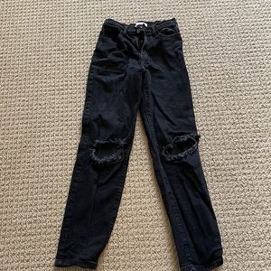 Vibrant black jeans